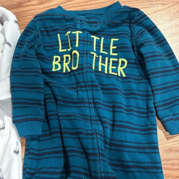 Two Baby Sleeper pajamas - Picture 5 of 5